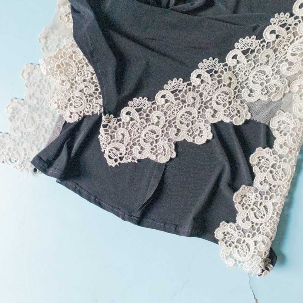 Xscape Black Gold Lace Stretch Fit Sleeveless Sheath Dress Size 4 - Picture 8 of 11